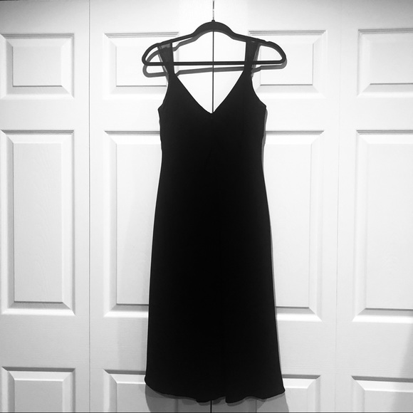Evan Picone LBD with 💎 crystal accent straps - Picture 5 of 7